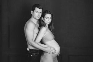  Фотосъемка беременности в интерьерной фотостудии Киев, Фотографии беременности, Фотосессия беременных