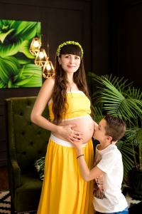  Фотосъемка беременности в интерьерной фотостудии Киев, Фотографии беременности, Фотосессия беременных