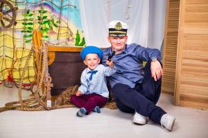  Макар и Иван, Детский фотограф Киев, Фотосессия в интерьерной фотостудии Киева