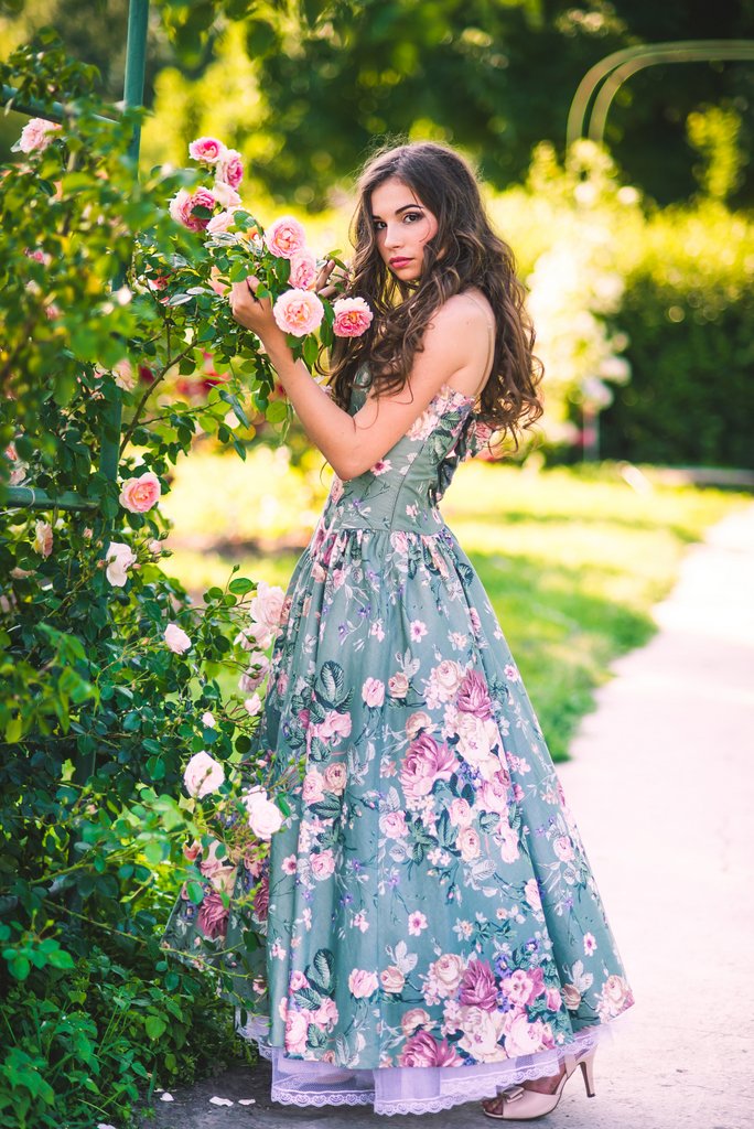 Фотосъемка в розах Киев, Фотосъемка в розах, Портретная фотосессия Киев, Портретная фотосъемка Киев, Портретная фотосъемка пленер, Портретная фотосъемка, Портретная фотосессия, Портретная фотография, Портретная съемка, Портфолио, Портрет, Семейный и детский фотограф Ксения Мурга - www.murga.com.ua, www.murga.com.ua - Семейный и детский фотограф Ксения Мурга, www.murga.com.ua, Ксения Мурга, Семейный и детский фотограф Ксения, Семейный и детский фотограф Ксения Мурга, Фотосессия моделей Киев, Фотосессия на пленере, Фотосессия на природе, Фотосессия фото, Фотосъемка, Фотосъемка моделей, Фотосъемка на природе Сімейний та дитячий фотограф Ксенія Мурга | Сімейний та дитячий фотограф Микола Мурга. Барвисті фотографії дітей для сімейного фотоальбому. Ловлю живі емоції, сміх, радість, здивування та ніжні обійми Ваших діток.