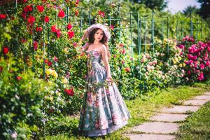  Фотосъемка в розах, Портретная фотосессия Киев, Портретная фотосъемка Киев