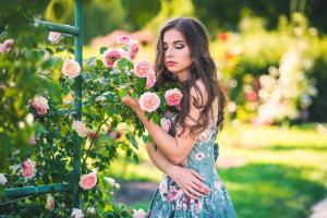  Фотосъемка в розах, Портретная фотосессия Киев, Портретная фотосъемка Киев