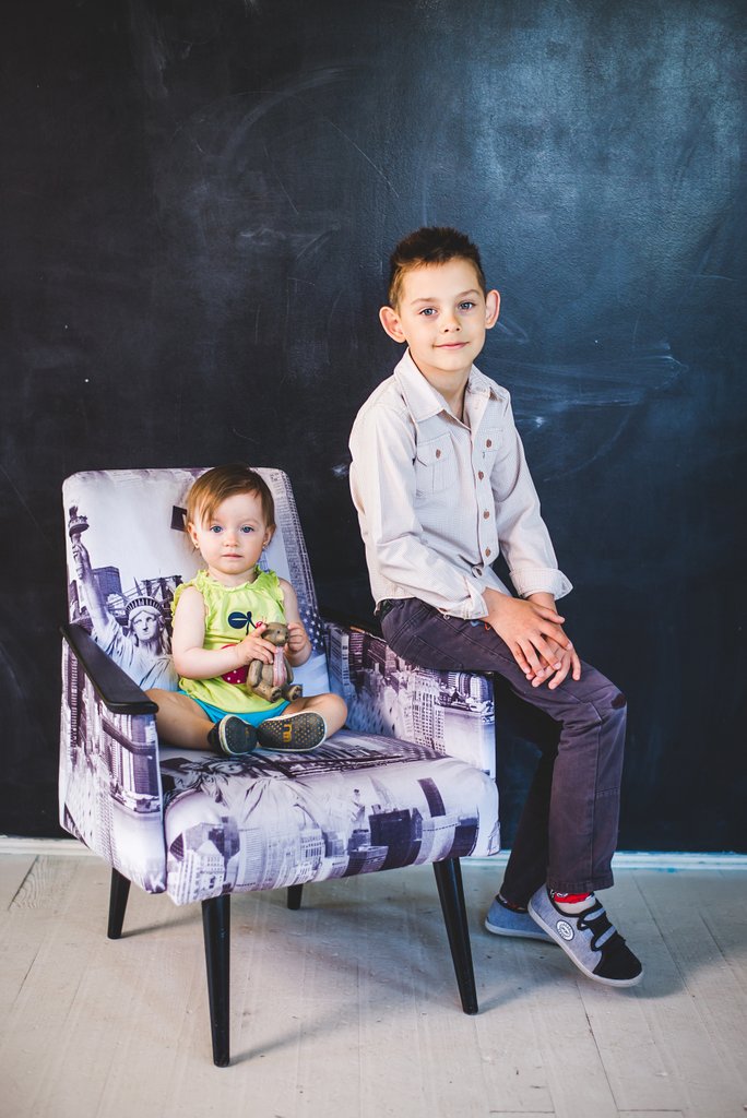 Даниэль и Даяна, Детская и семейная фотосессия в интерьерной фотостудии Киева, Семейная фотосъемка в интерьерной фотостудии Киев, Семейная фотосессия в студии Киев недорого, Семейная фотосессия, Семейная фотосессия Киев, Семейный и детский фотограф Ксения, Семейный и детский фотограф Ксения Мурга, Семейный и детский фотограф Ксения Мурга - www.murga.com.ua, Семейный фотограф, Семейный фотограф Киев, www.murga.com.ua - Семейный и детский фотограф Ксения Мурга, www.murga.com.ua - Семейный и детский фотог, Детская фотосессия, Детская фотосъемка, Kseniya Murga, www.murga.com.ua, Детская фотосъемка в интерьерной фотостудии в Киеве, Детская фотосъемка Киев, Детские студийные, Детские студийные фото, Детский фотограф, Детский фотограф Бровары, Детский фотограф в Киеве, Детский фотограф Киев, Профессиональный детский фотограф, Фотограф, Фотограф Киев, Фотосессии, Фотосессия, Фотосессия Бровары, Фотосессия детей в студии, Фотосессия детей Киев, Фотосессия Киев, Фотосессия фото, Фотосъемка, Фотосъемка Киев, Фотосъемка новорожденного Сімейний та дитячий фотограф Ксенія Мурга | Сімейний та дитячий фотограф Микола Мурга. Барвисті фотографії дітей для сімейного фотоальбому. Ловлю живі емоції, сміх, радість, здивування та ніжні обійми Ваших діток.