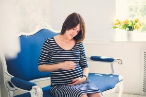  Фотосъемка беременности в интерьерной фотостудии Киев, Фотографии беременности, Фотосессия беременных